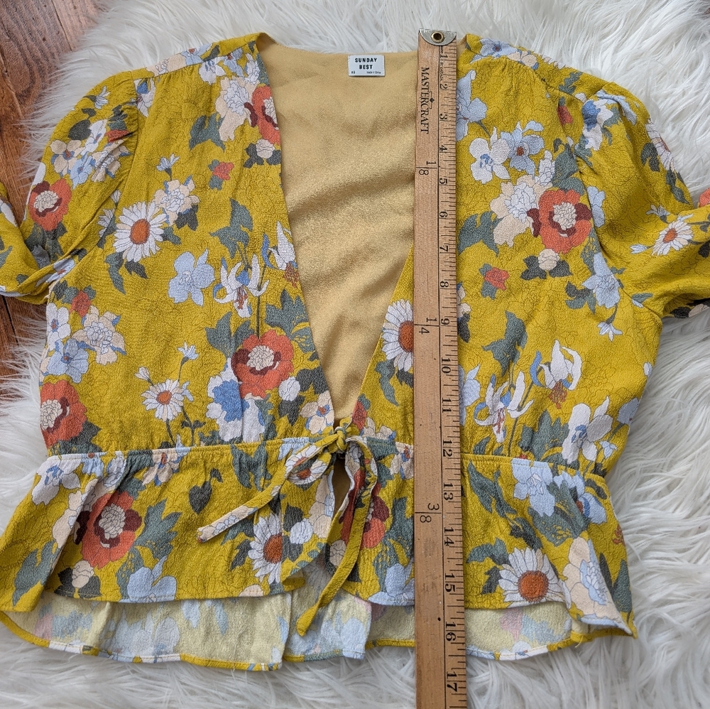 Aritzia Sunday Best Tie Front Retro Floral Print Blouse Top XS - Picture 16 of 16